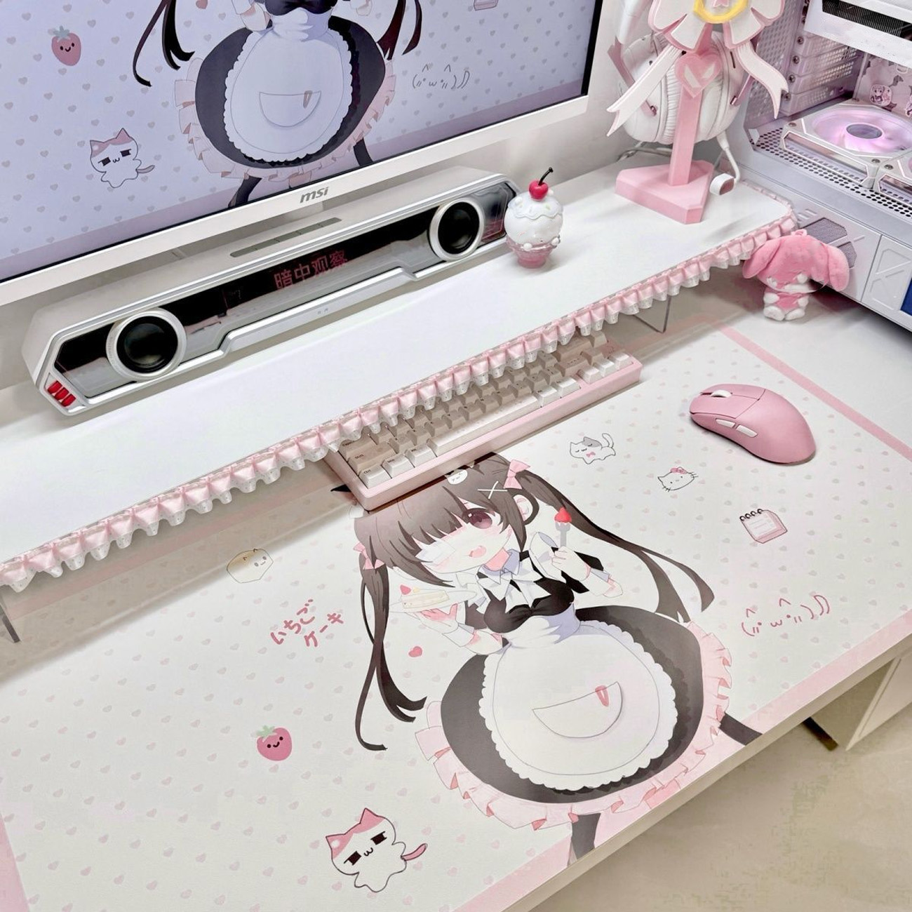 かわいいアニメ風メイド柄のPUレザー製デスクマット。ピンクの - Leather Desk Pad のレビューと価格